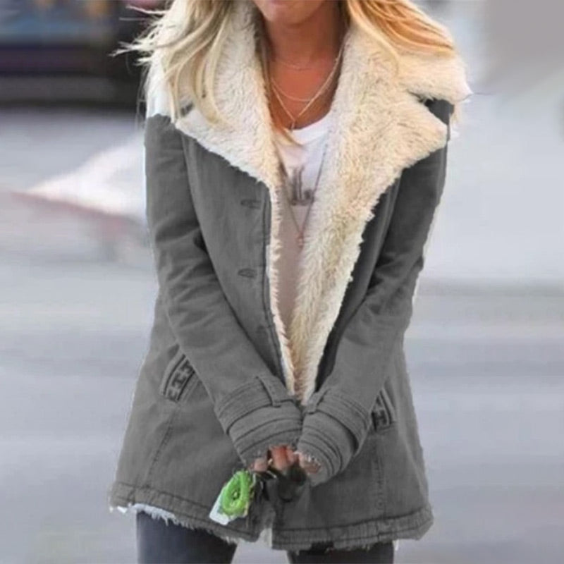 Amelie | Elegante Winterjacke für Damen mit Reverskragen 0