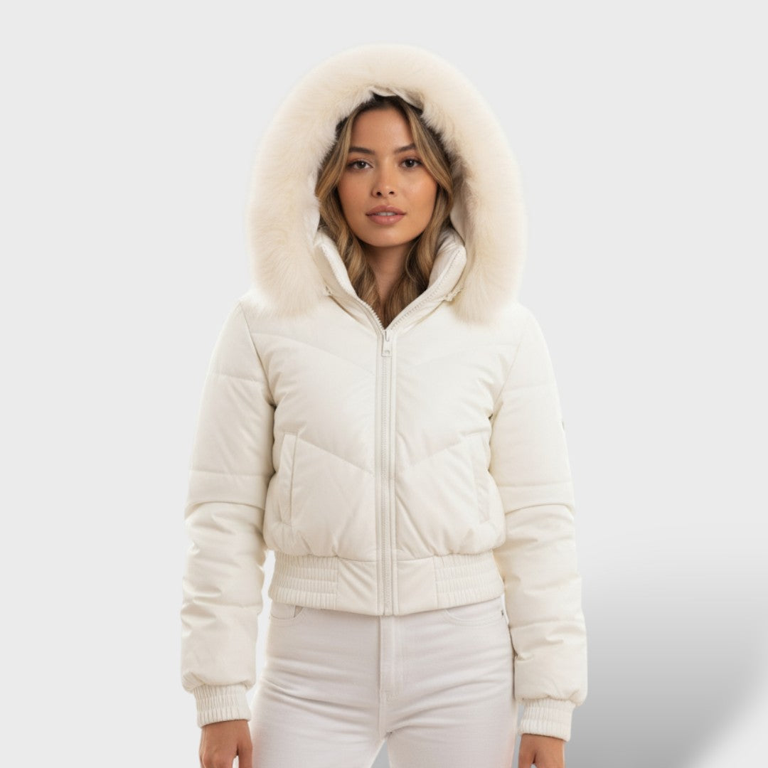 Clara | Elegante Kurzjacke für Damen mit Kapuze 1