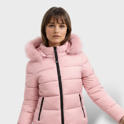 Clara | Elegante Winterjacke für Damen mit Kapuze 2