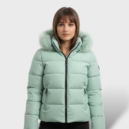 Clara | Elegante Winterjacke für Damen mit Kapuze 9