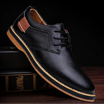 Herren Schnürschuhe aus Leder im klassischen Brogue-Stil