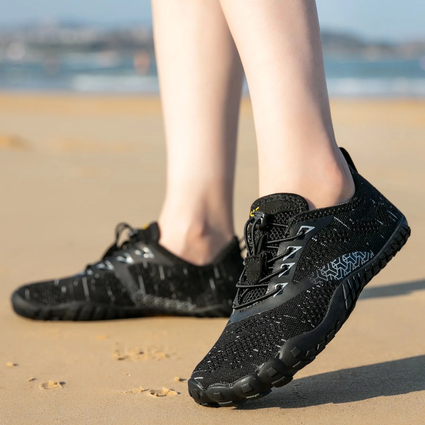 Herren Barfussschuhe mit weitem Zehenbereich und atmungsaktiver Sohle bieten optimalen Tragekomfort und Bewegungsfreiheit. Ideal 1