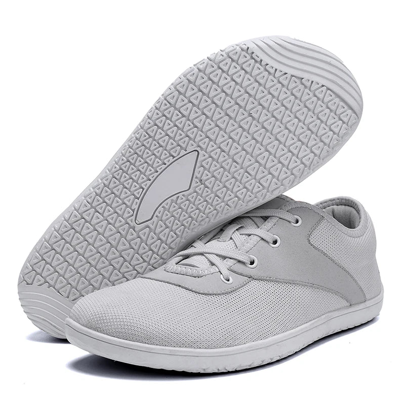 Herren Wanderschuhe mit breiter Zehenpartie und atmungsaktivem Material bieten optimalen Komfort und Unterstützung für Outdoor-Aktivitäten. 10
