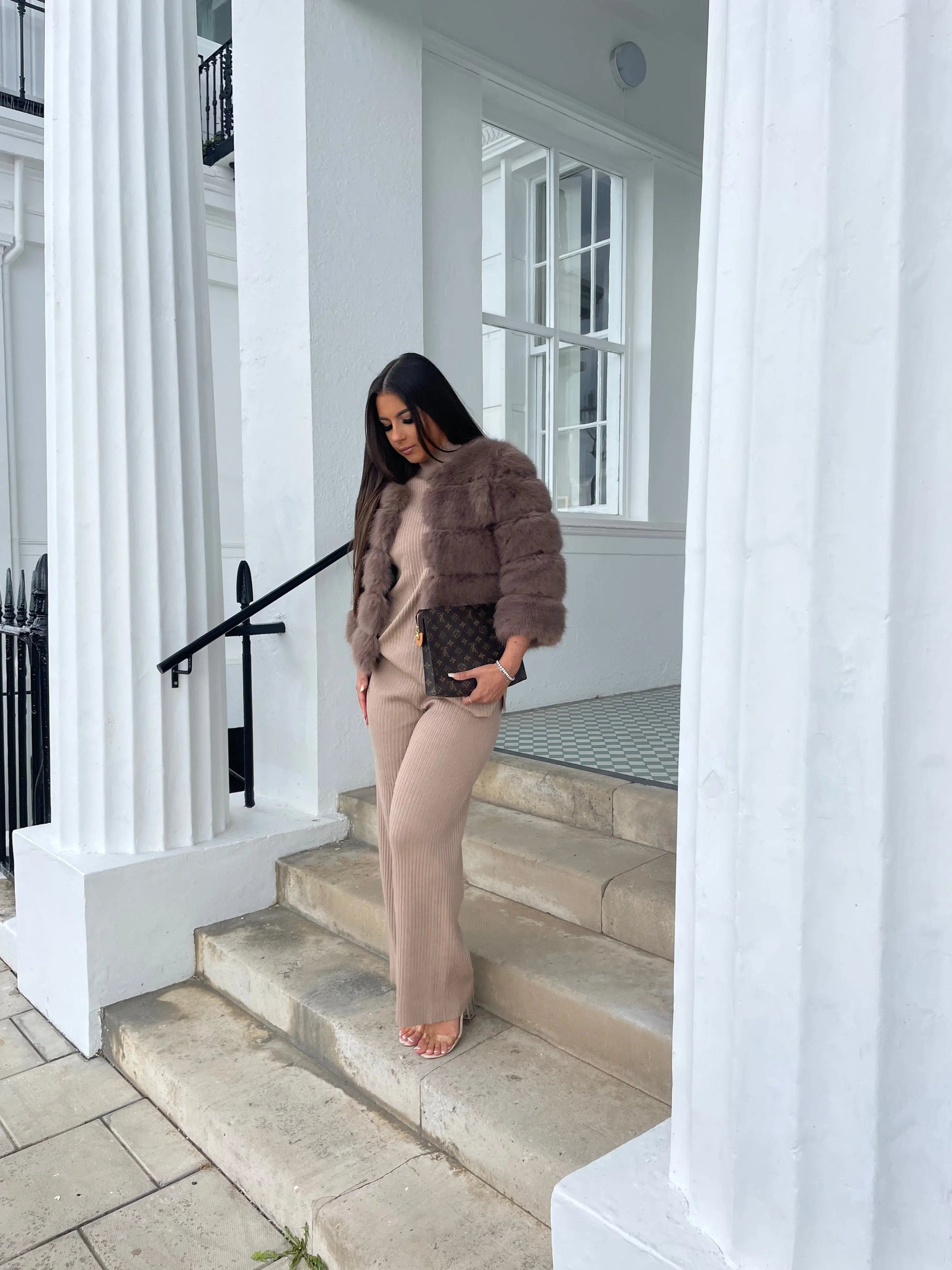 Lina | Glamouröse Kunstfell-Jacke für Damen winter 7