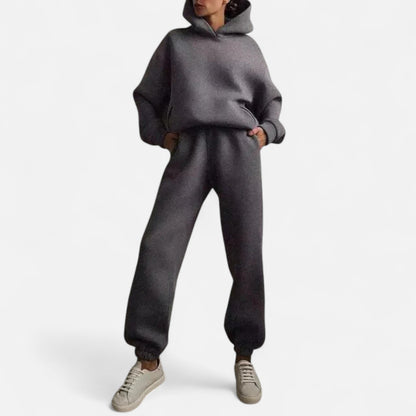 Calira | Modernes Freizeit Set mit Hoodie und Jogginghose Damen
