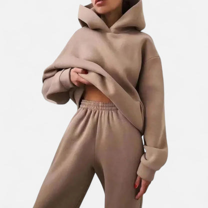 Calira | Modernes Freizeit Set mit Hoodie und Jogginghose Damen
