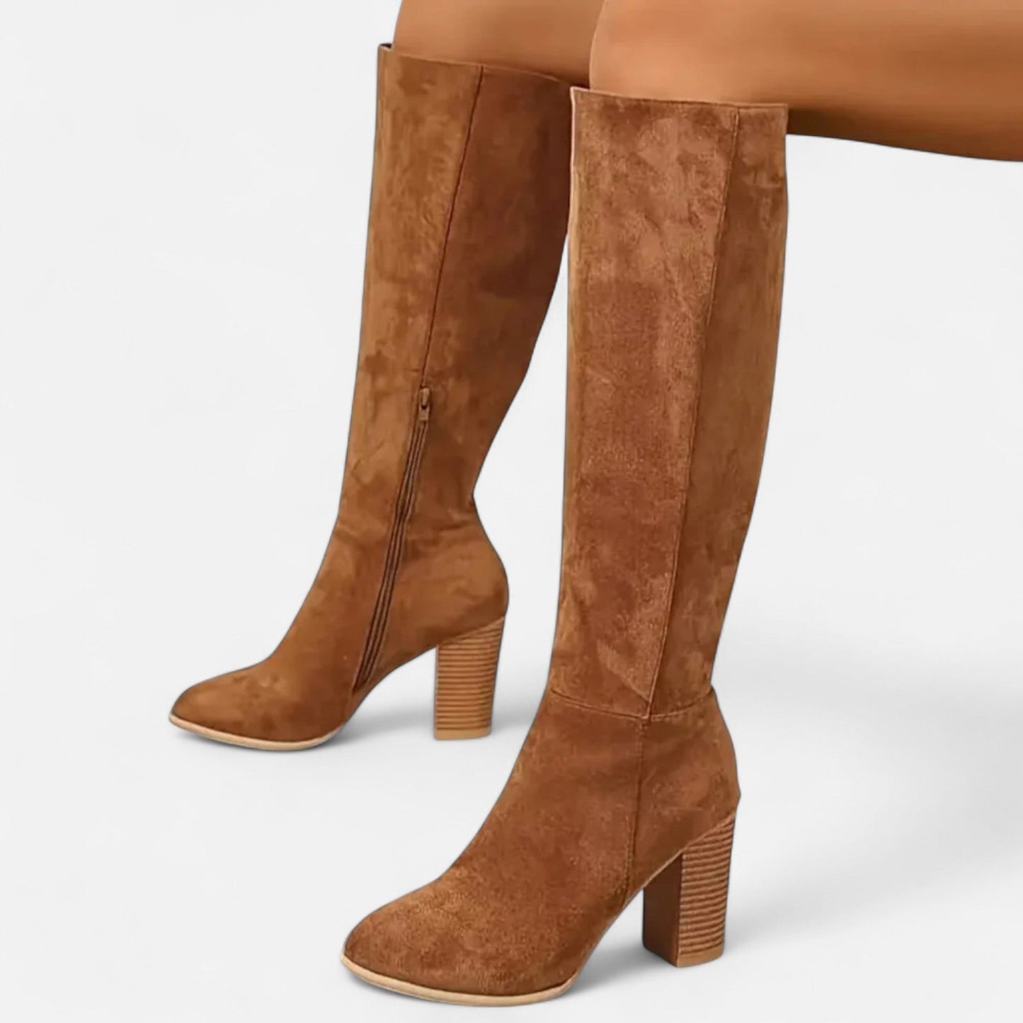 Calyra | Overknee Boots mit Absatz im cleanen Look
