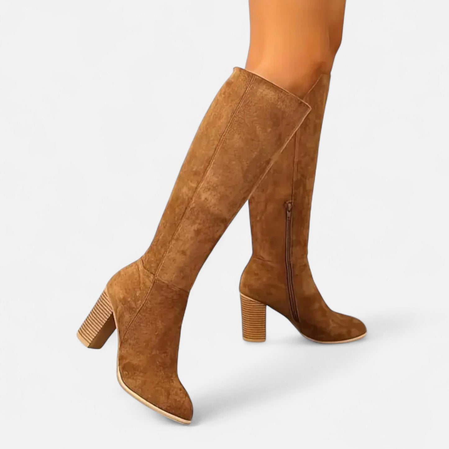 Calyra | Overknee Boots mit Absatz im cleanen Look