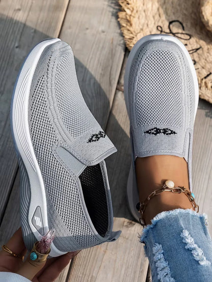 Comforta | Bequeme Slip-On Sneaker mit stoßdämpfender Sohle