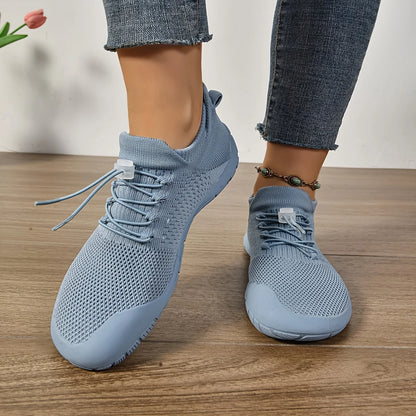 Atmungsaktive Damen Sneaker mit breiter Passform bieten optimalen Komfort und Stil. Ideal für den Alltag und sportliche Aktivitäten, sorgen sie 0