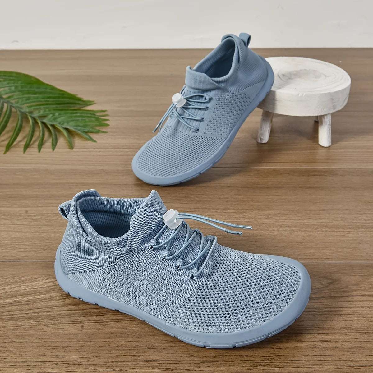 Atmungsaktive Damen Sneaker mit breiter Passform bieten optimalen Komfort und Stil. Ideal für den Alltag und sportliche Aktivitäten, sorgen sie 5