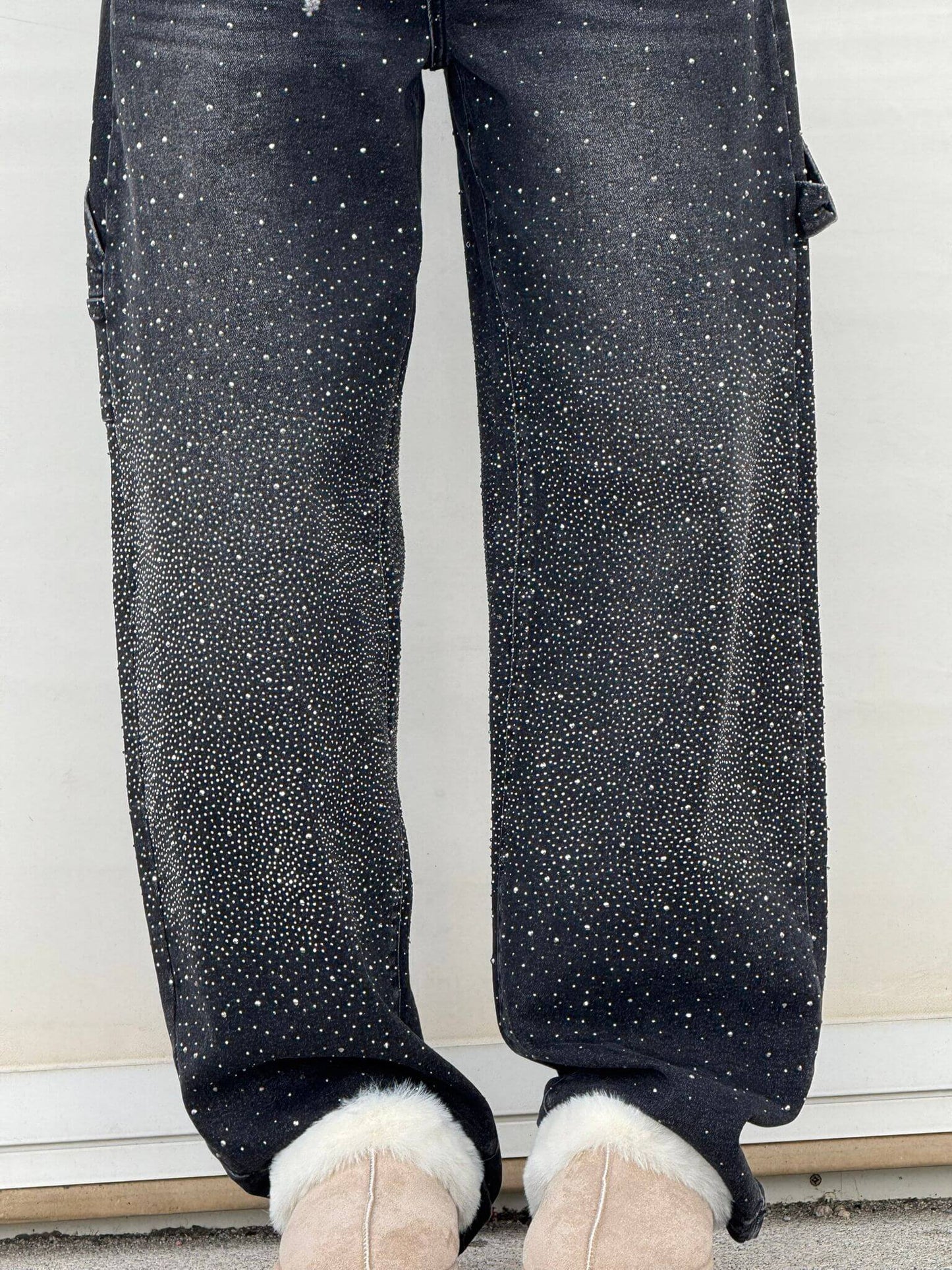 Mara | Trendige Jeans mit Strassdetails im Wide Fit für Damen