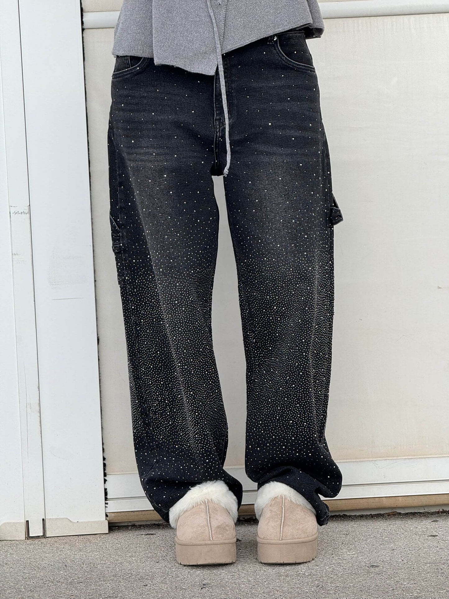 Mara | Trendige Jeans mit Strassdetails im Wide Fit für Damen