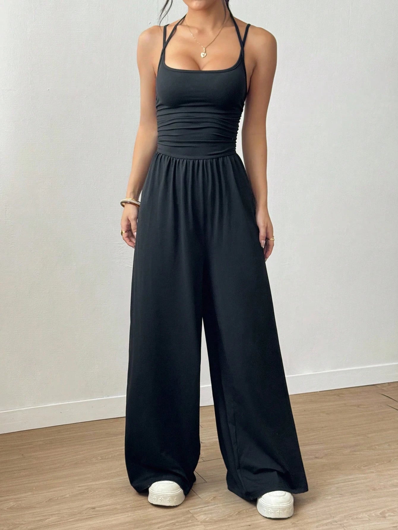 Sophie | Jumpsuit mit weitem Bein und Spaghettiträgern